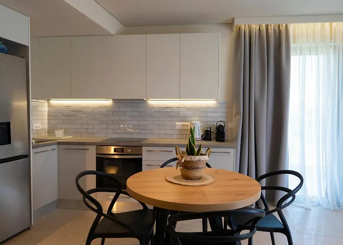 Апартаменты Avali Deluxe