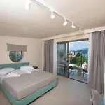 Avali Deluxe