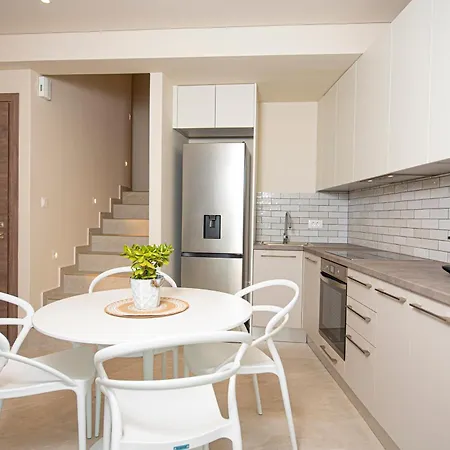 Avali Deluxe Appartamento *